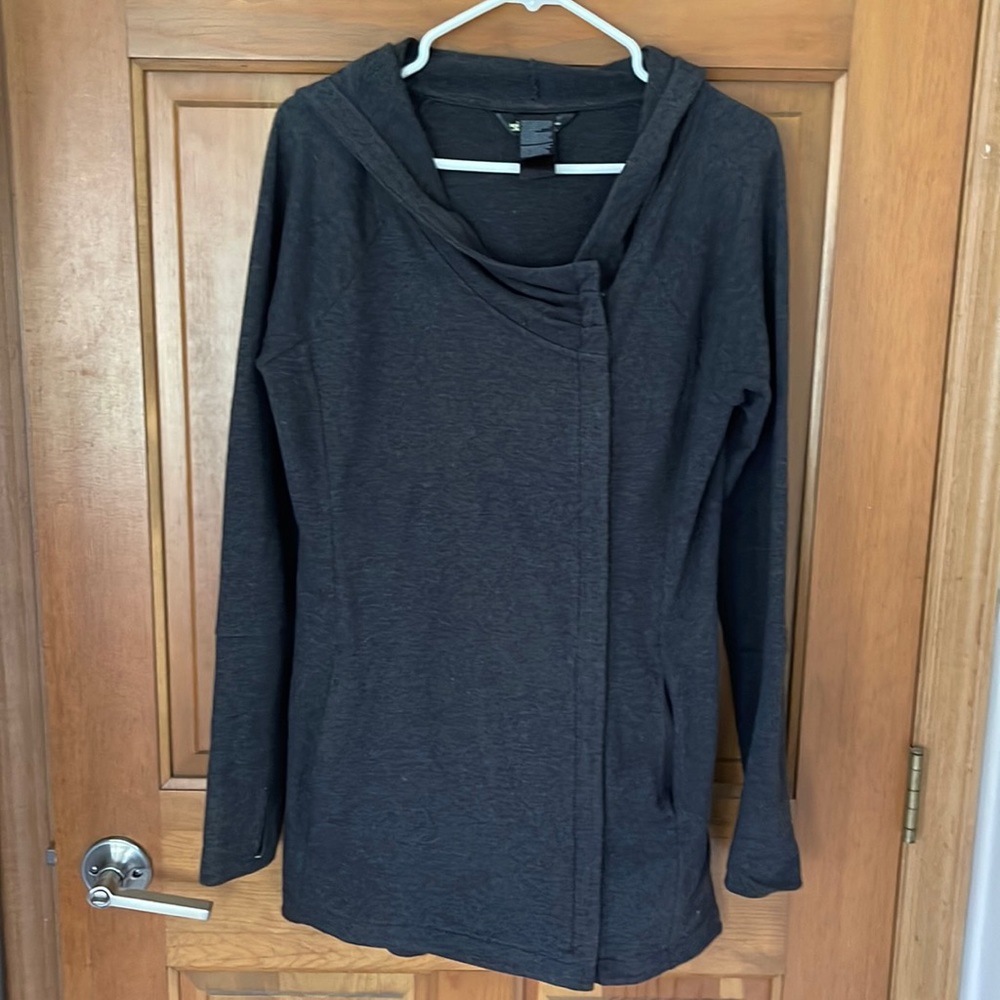 Women’s North Face Sweatshirt